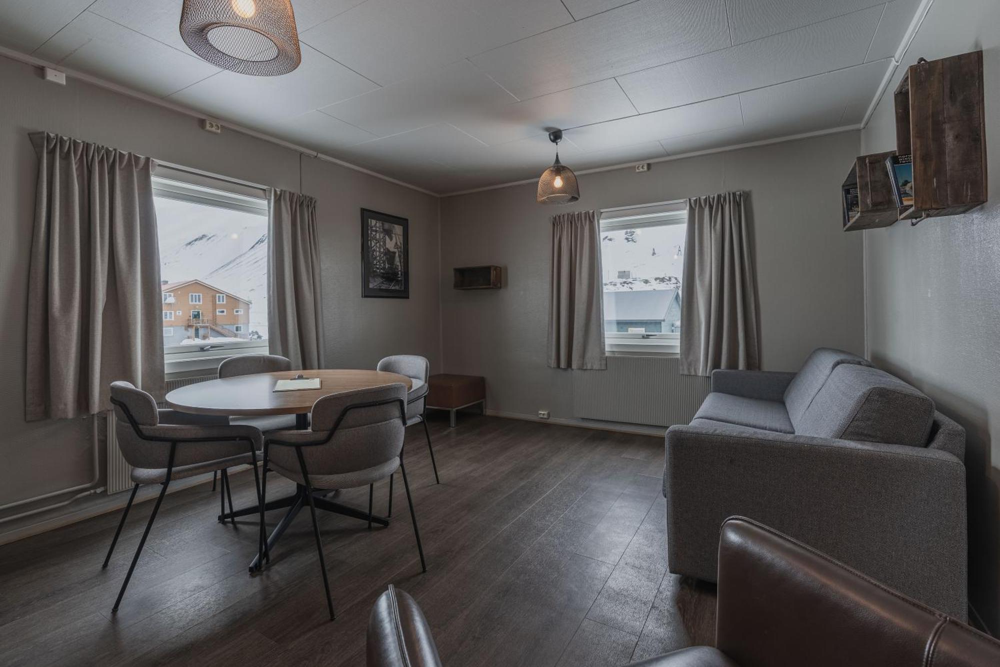 Coal Miners' Cabins Longyearbyen Esterno foto
