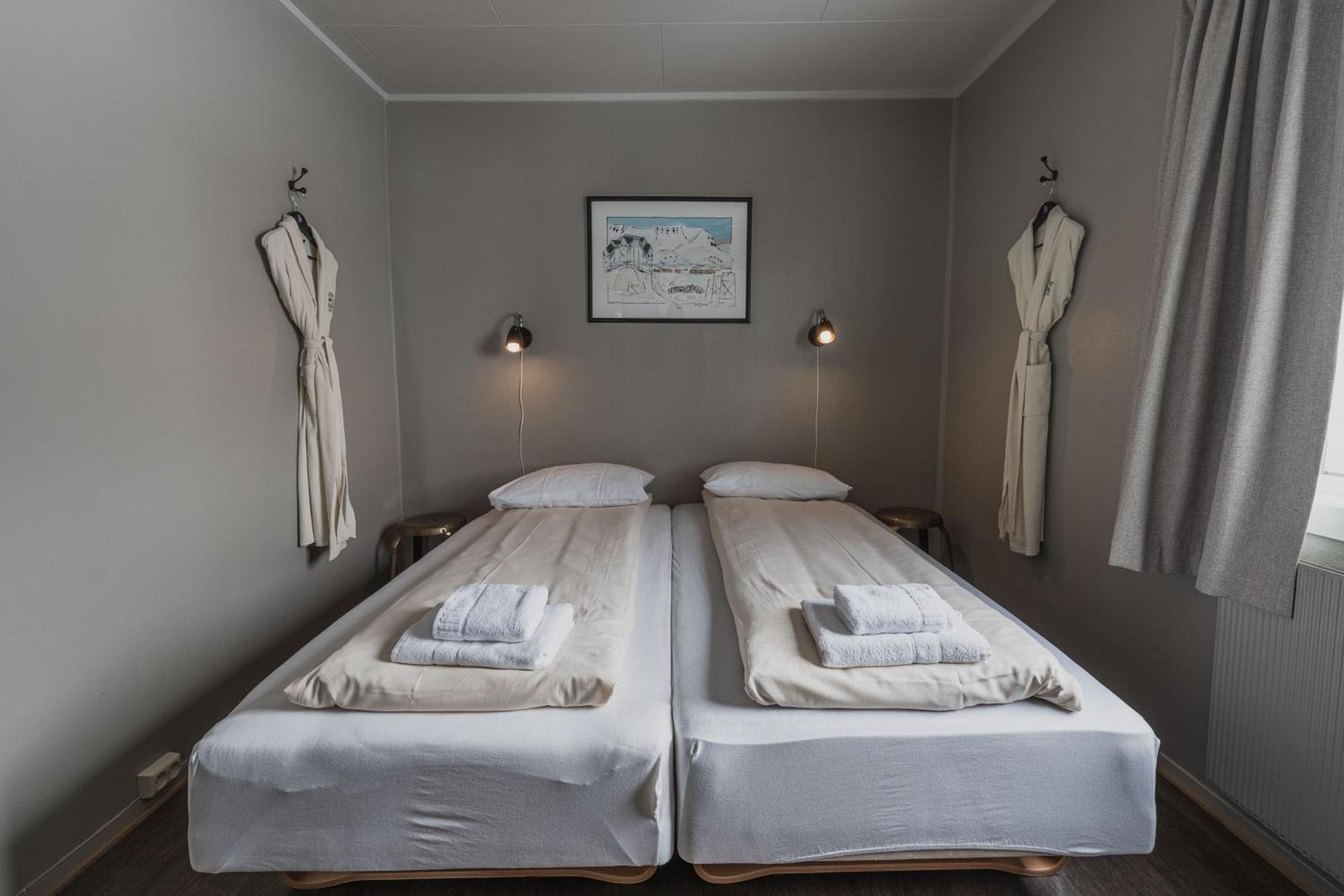 Coal Miners' Cabins Longyearbyen Esterno foto