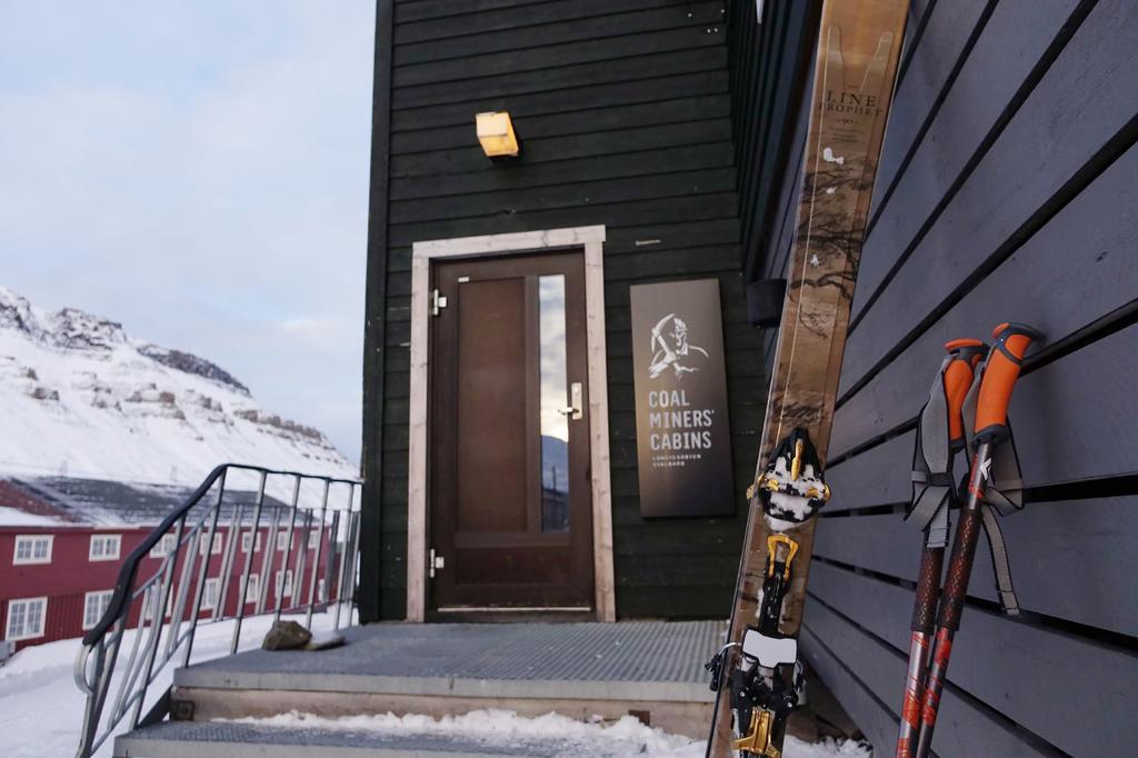 Coal Miners' Cabins Longyearbyen Esterno foto