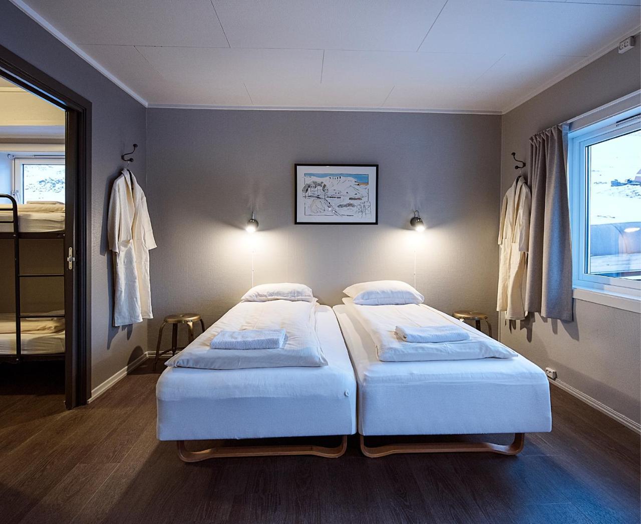 Coal Miners' Cabins Longyearbyen Esterno foto